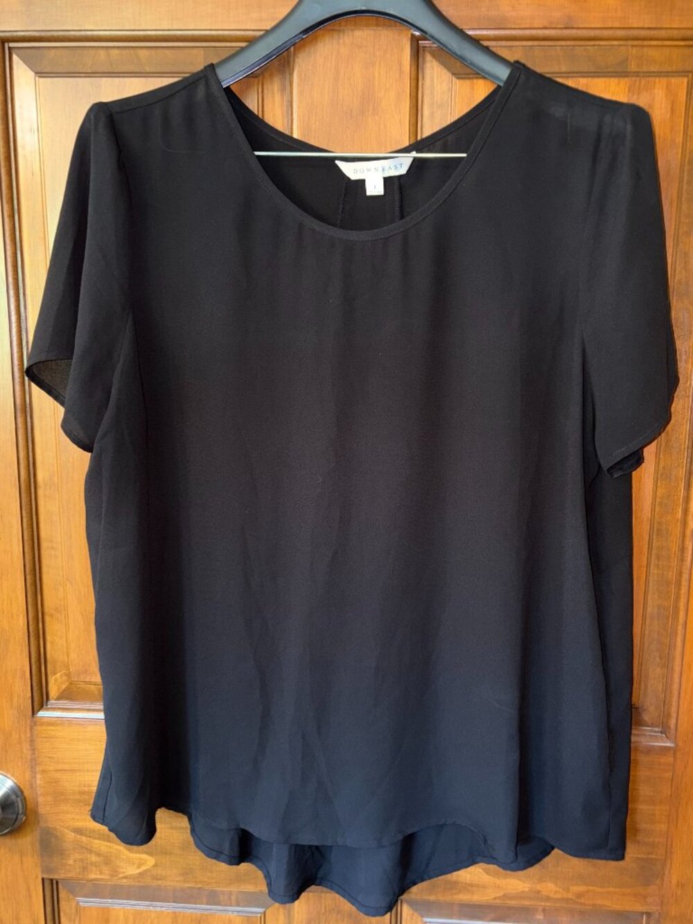 Downeast Black Scoop Neck Short Sleeve Flowy Back High Low Blouse Large